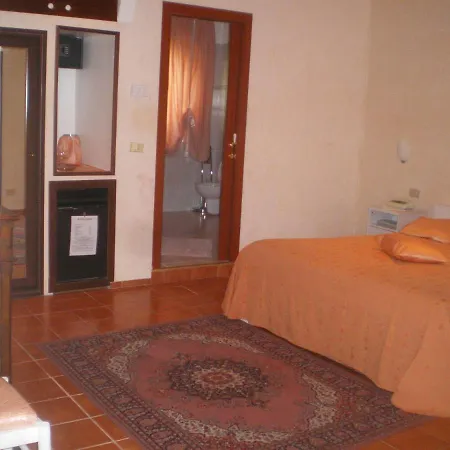 Eden Hotel 3*