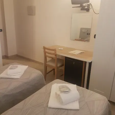 Eden Hotel 3*